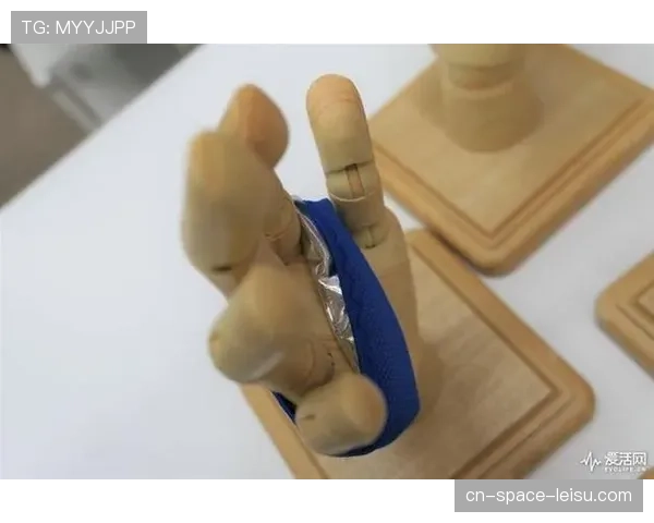 纪录片《手套之后》上映,聚焦拉丁裔捕手的文化与传承 纪录片《手套之后》上映,聚焦拉丁裔捕手的文化与传承